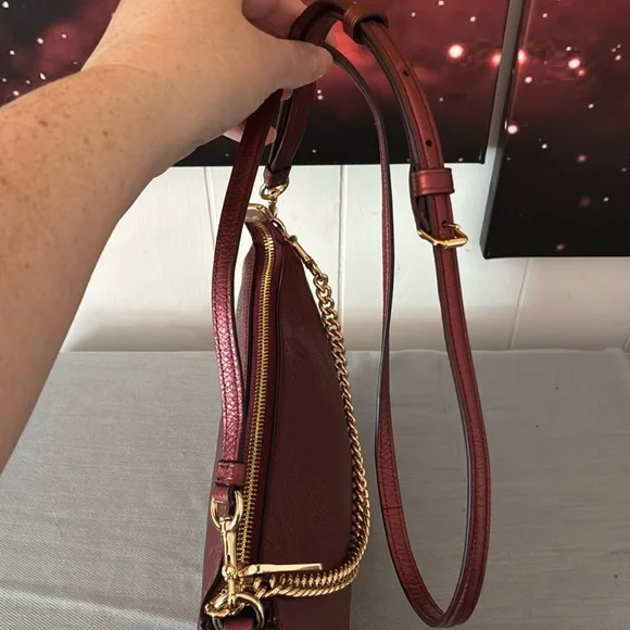 Coach Carrie Burgundy Leather Crossbody - Picture 8 of 11